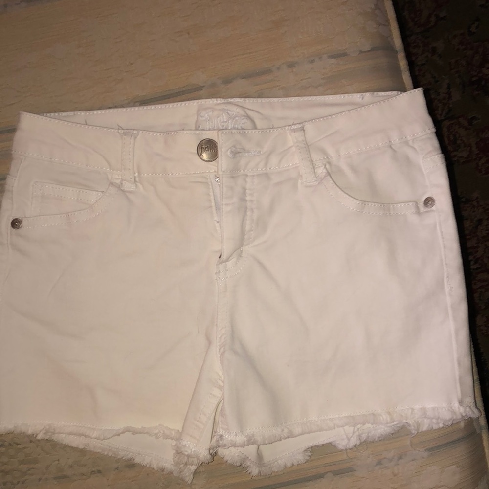 White denim Justice shorts